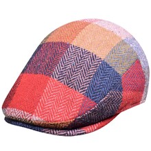 Cappello Modello  Coppola Fantasia 70% Lana 30% poliestere